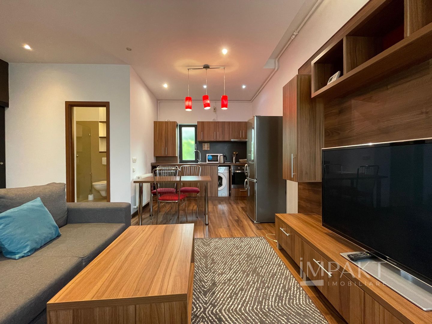 Apartament spre vanzare cu 2 camere, zona Centrala! - Poză 2