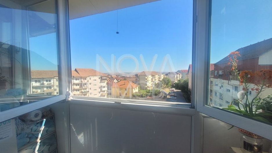 Apartament tip mansarda cu balcon, mobilat-utilat, Valea Aurie - Poză 3
