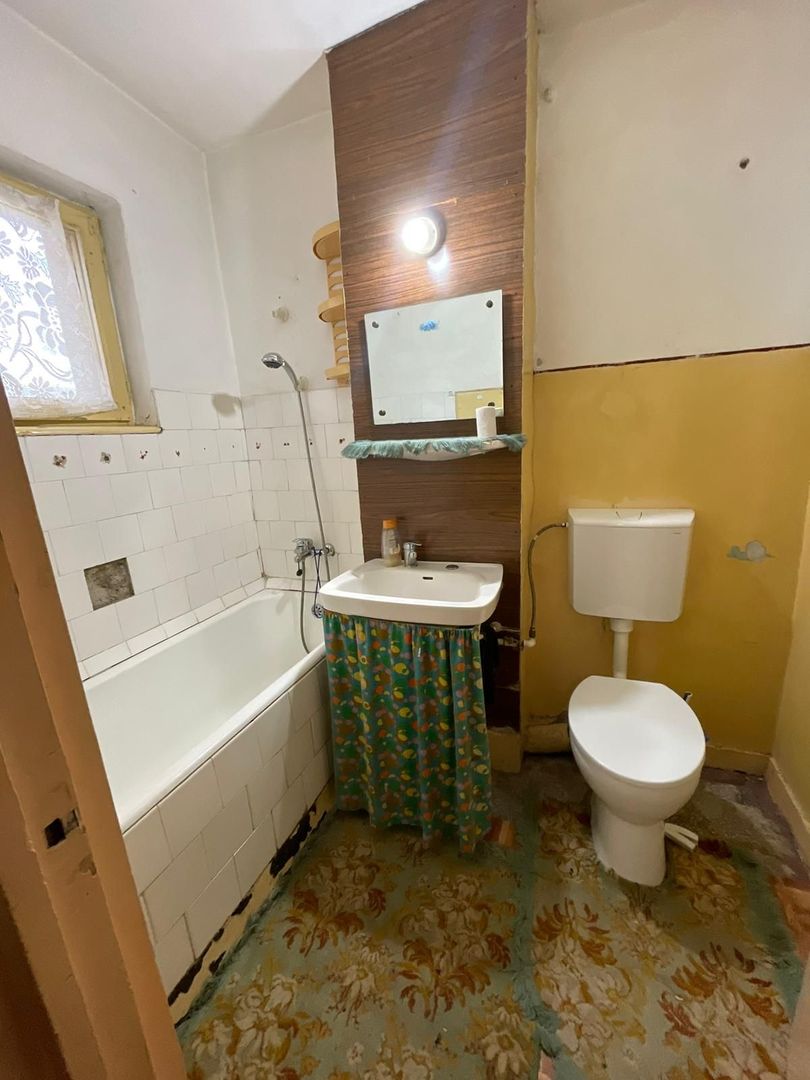 Apartament cu 2 camere de vânzare Cetate - Poză 4