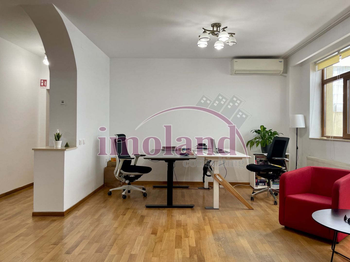 Inchiriere parter de bloc, ideal birouri | 114 mp, 3 cam si parcare | Floreasca - Poză 1