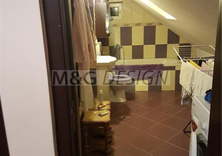Apartament 3 cam zona Aradului mansarda. - Poză 13