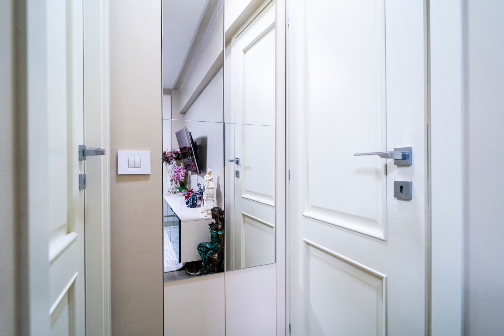 Lizeanu, 4 camere, bloc stradal reabilitat, mobilat, utilat complet, comision 0% - Poză 22