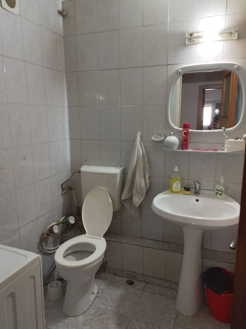 Vand apartament 2 camere zona Gorjului - Poză 5