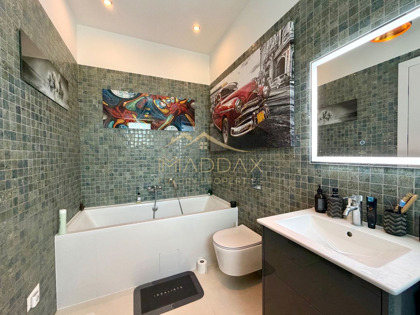 Vila cu 5 camere // * 565 mp gradina* // Tunari - Poză 25