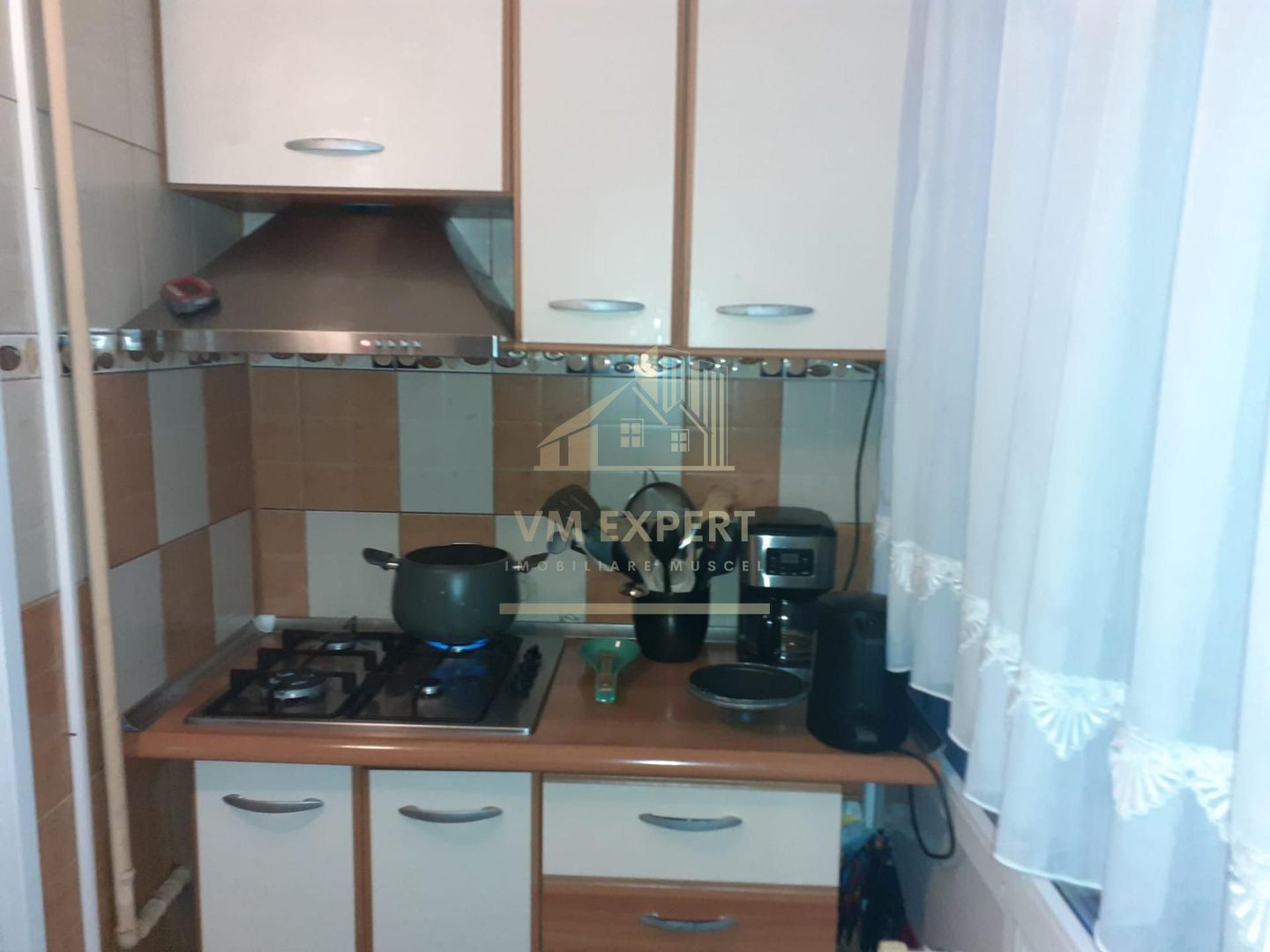 APARTAMENT 4 CAMERE PARTER GRUI - Poză 10