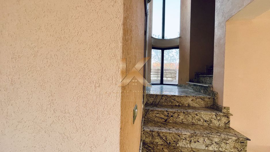 Vila superba cu 5 camere Zona Pârneava/Negociabil! - Poză 8