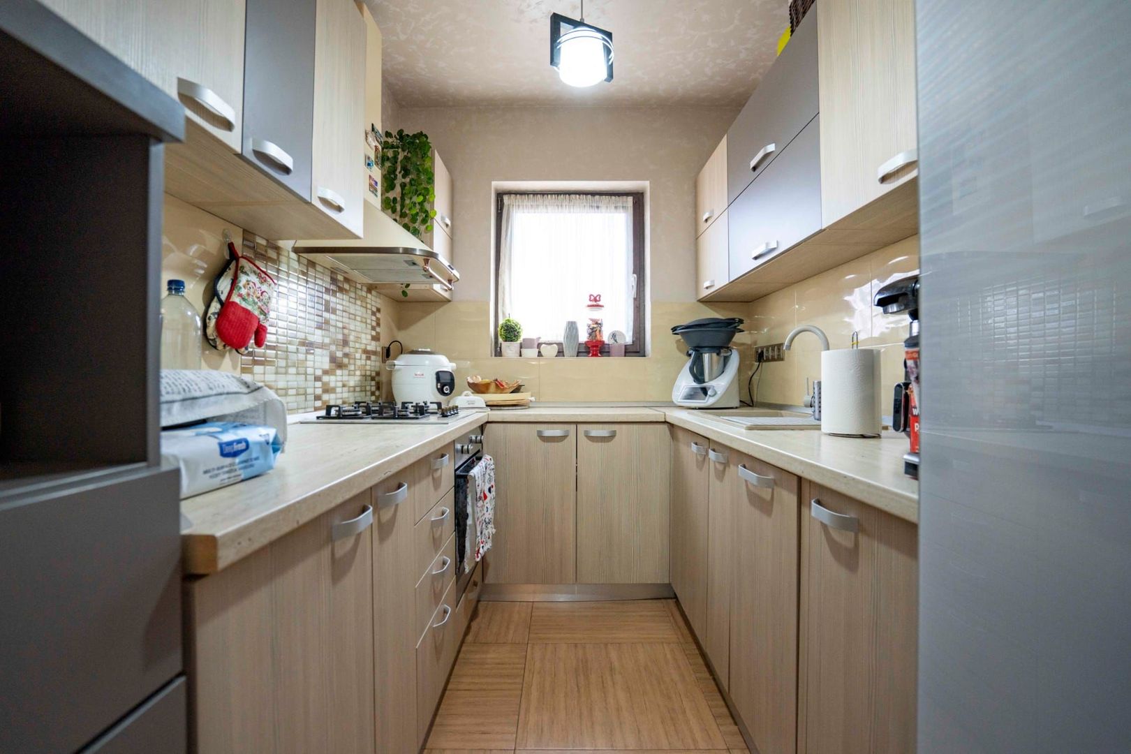 Casa cu teren 760 mp Episcopia Oradea - Poză 10