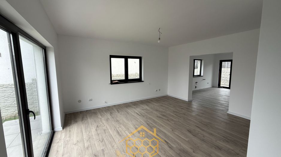 Casa P+1 in Simnicul de Jos - 3 dormitoare- Toate utilitatile - Poză 4
