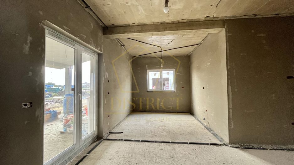 Duplex cu 3 camere | Mosnita Veche - Poză 10