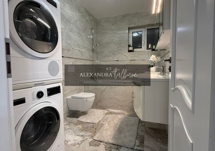Apartament 3 camere decomandate, 2 bai,balcon, etaj intermediar, garaj - Poză 7