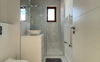 2 camere spatioase cu vedere libera - Poză 12