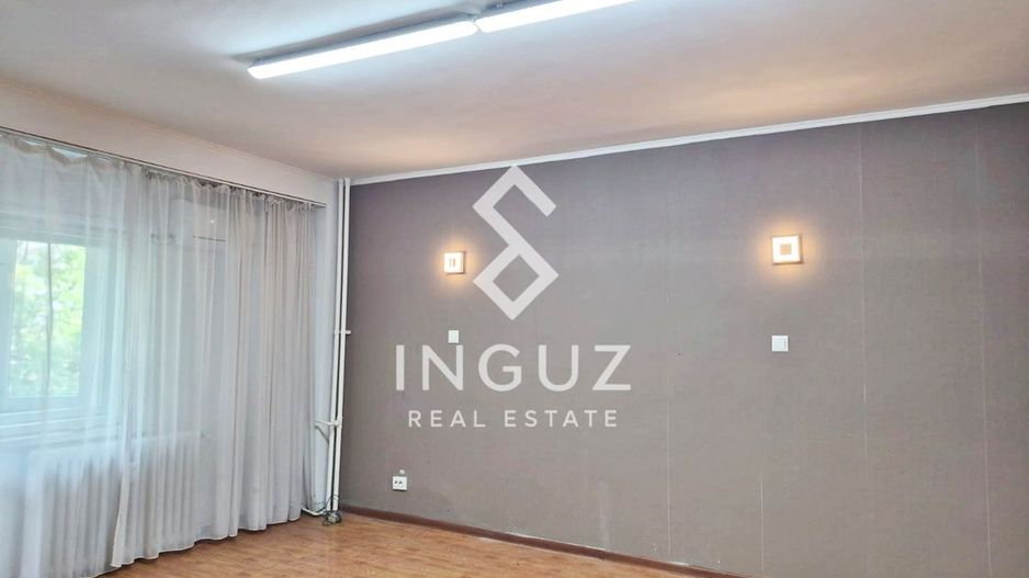 Apartment for Rent – 3 Rooms | Decebal Boulevard | Spacious | Prime Lo - Poză 1