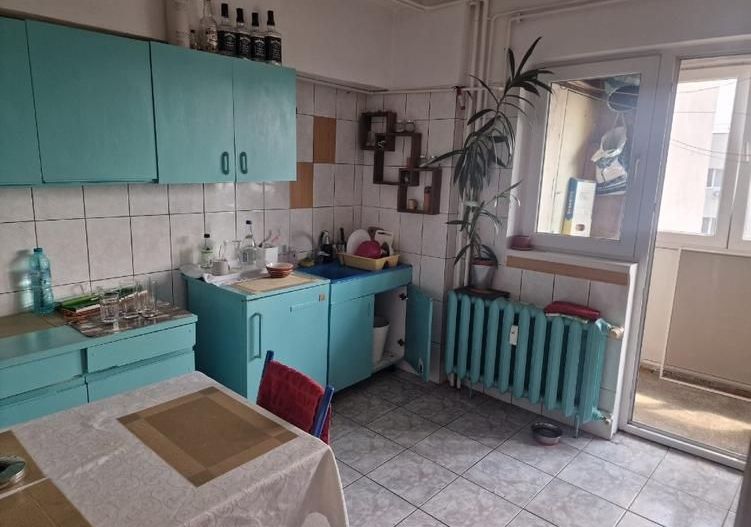 Apartament 3 camere cu loc de parcare in zona Stefan Cel Mare 5 min de Metrou - Poză 6