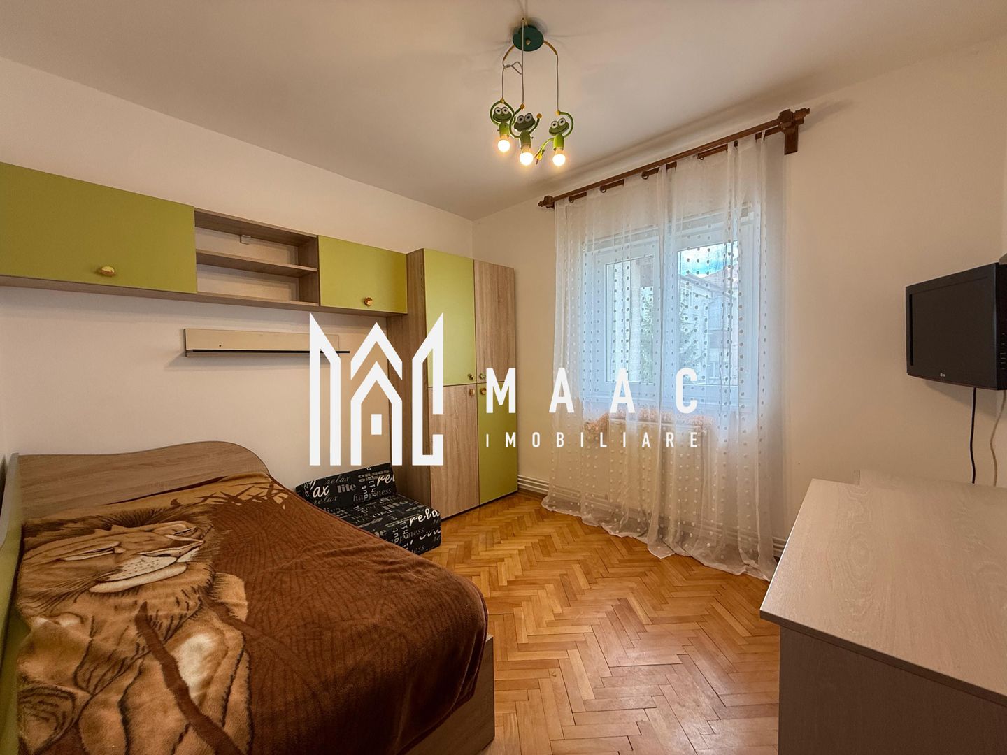 Apartament 3 camere | 2 bai | Renovat | Balcon | V. Aurie - Poză 3