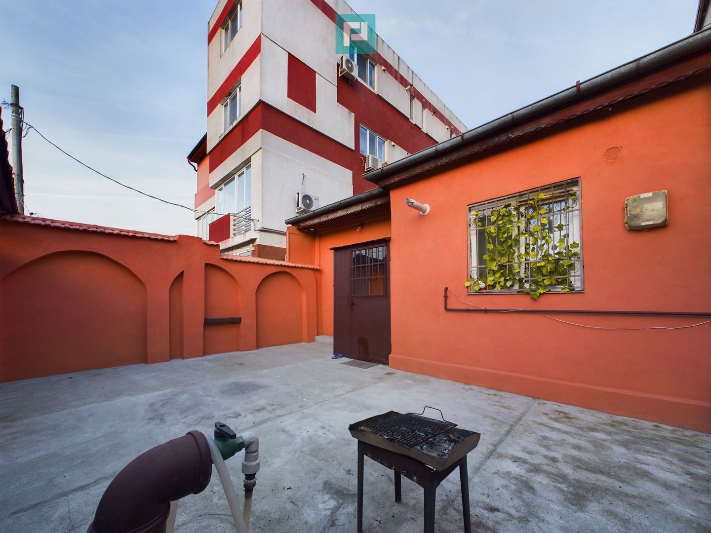 Casă la preț de apartament – Colentina, Ostrov - Poză 1