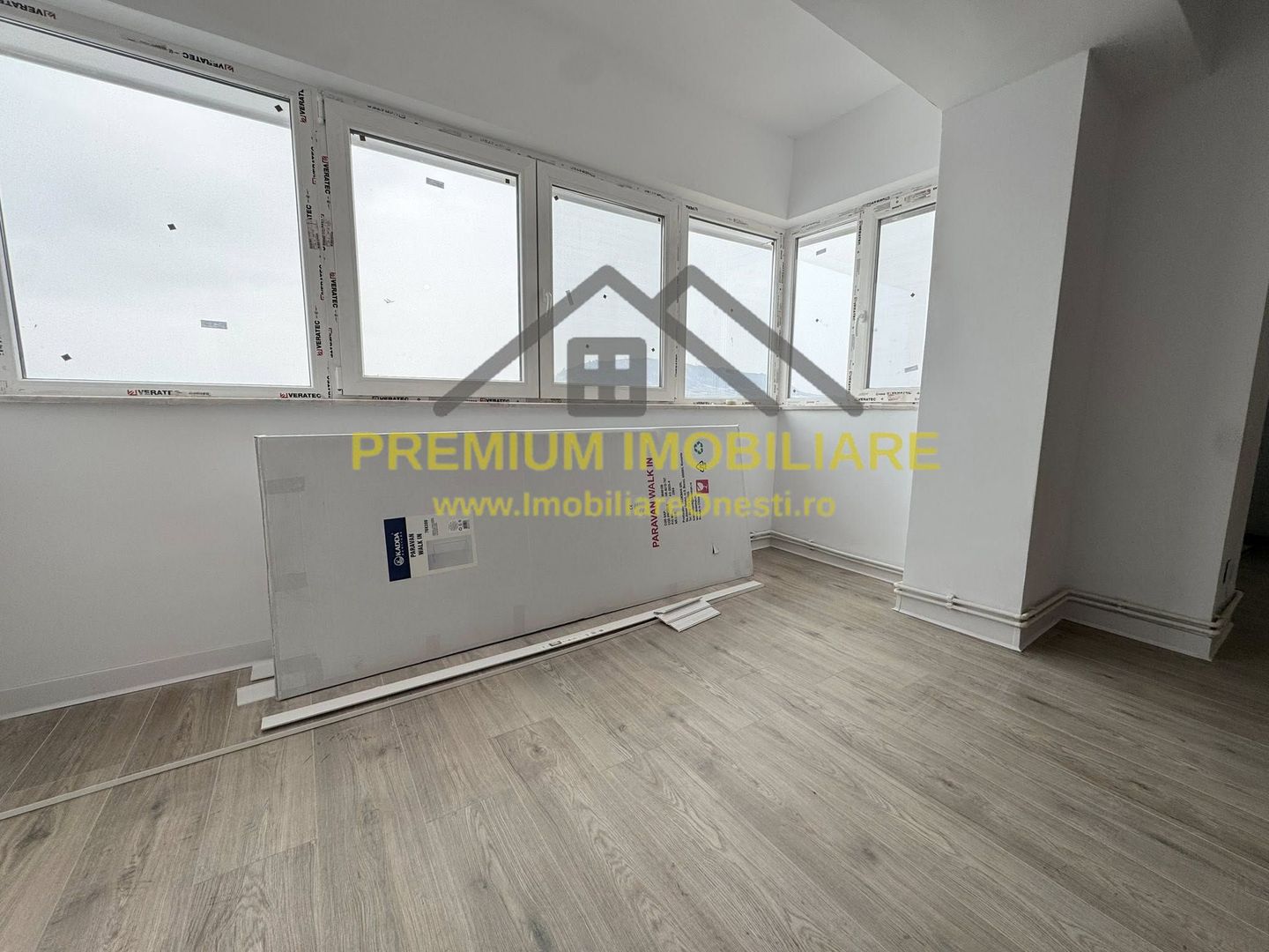 Garsoniera de vanzare - Zona de jos - Poză 3