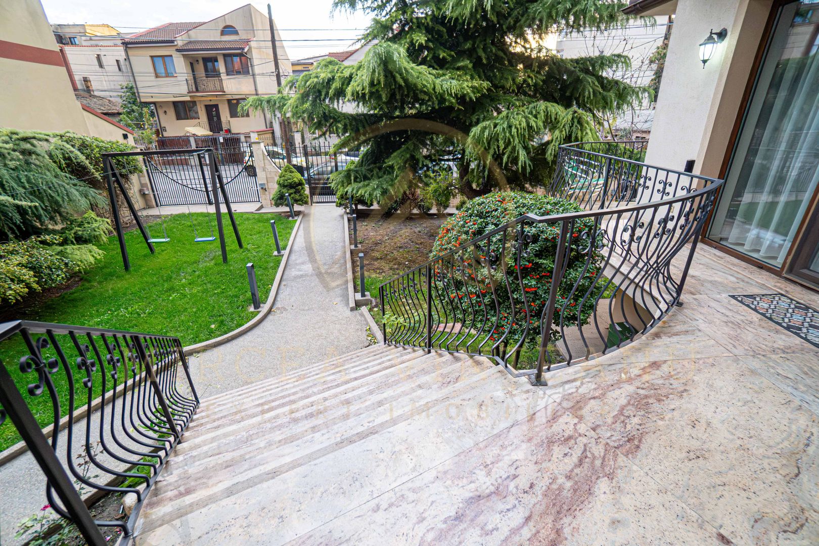 DACIA - Vila D+P+1E+M, teren 780 mp, deschidere 24 ml. - Poză 98