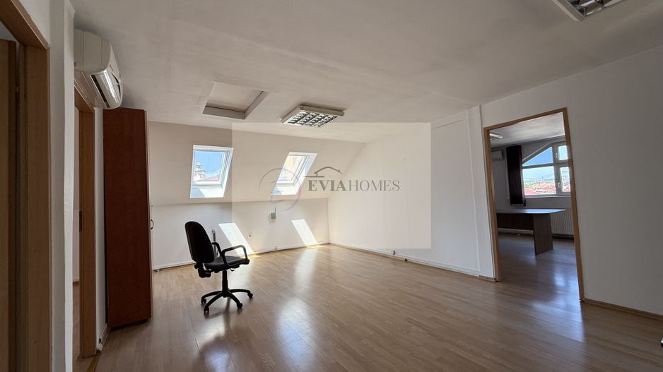 Casa individuala spatioasa, curte si parcare/zona Semicentrala - Poză 3