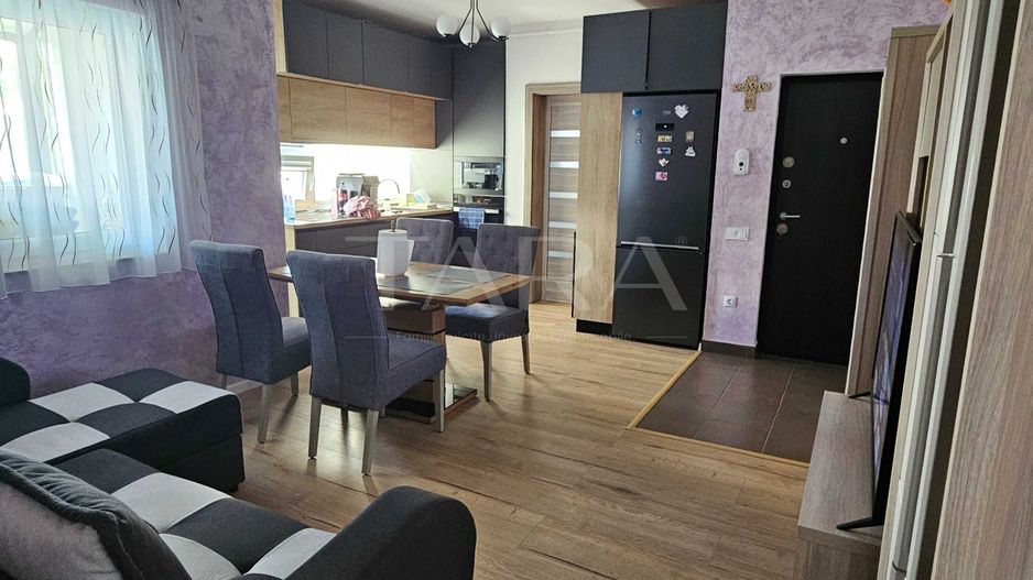 Apartament 3 camere, parcare, 2 balcoane - Eroilor, Florești - Poză 2