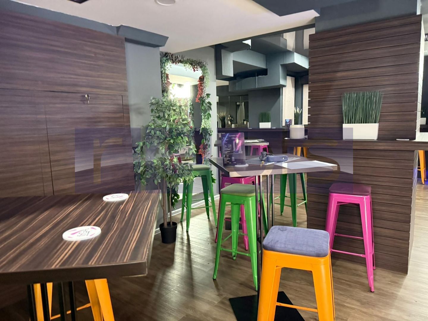 DE VÂNZARE SPAȚIU COMERCIAL | 180 MP | ZONA ULTRACENTRALĂ - Poză 3