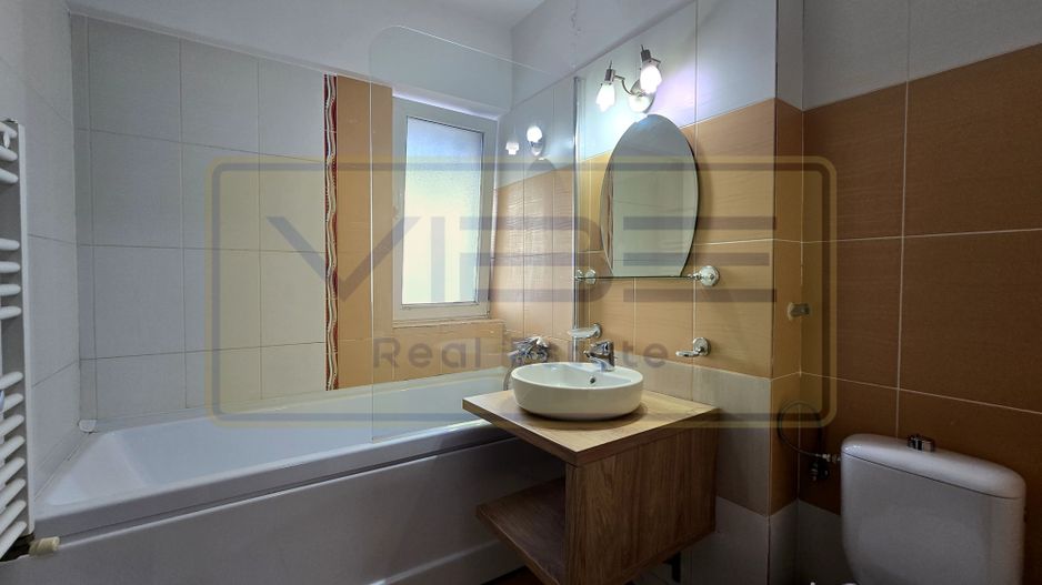 Central- Podu de Fier - 4 rooms -112mp -Panoramic View - Poză 14