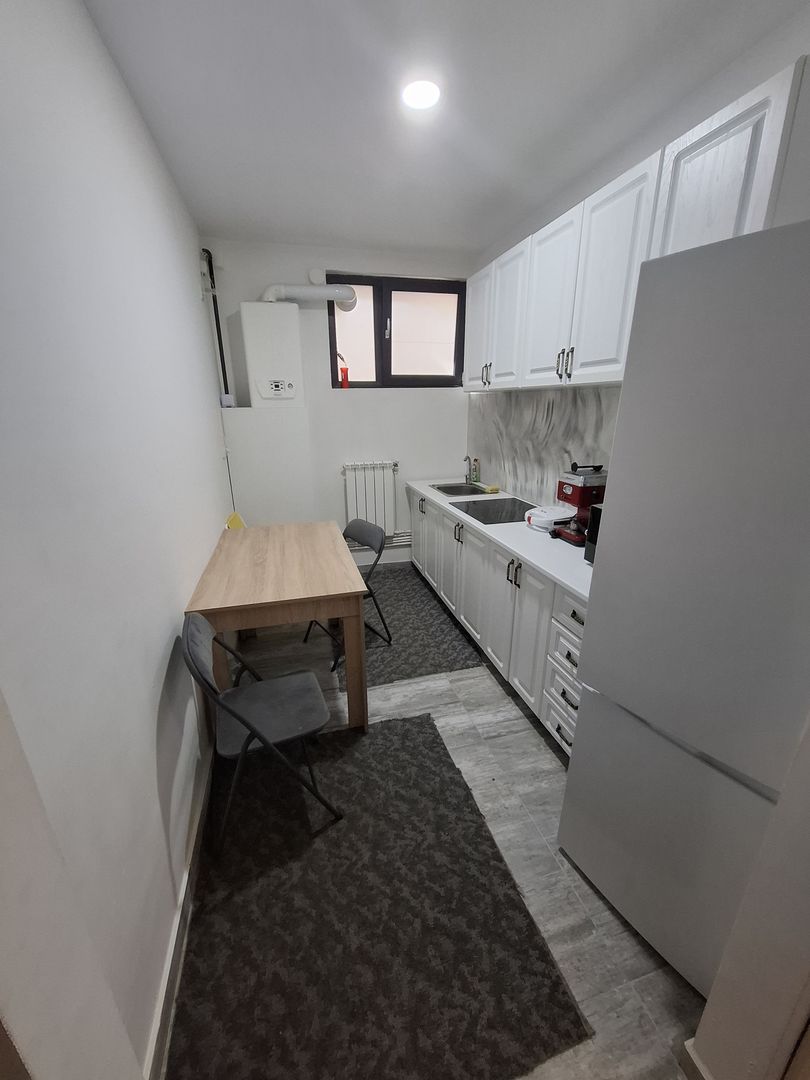 Garsoniera de vanzare Bacău, lângă Casa de Cultură - Poză 2