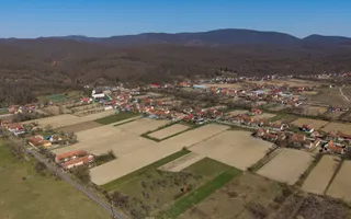 Loc de casă în Odvoș - Conop 3000mp - Poză 13