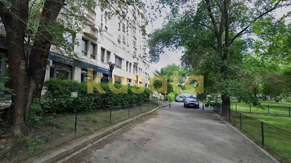 500 mp I Bd Libertatii I parter si etaj 1 I - Poză 2
