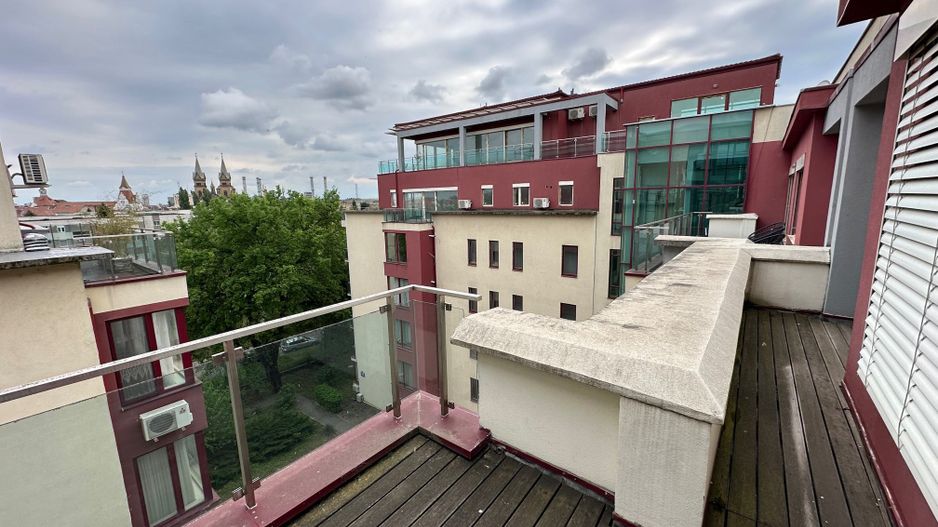 Luxury penthouse for rent close to the Center of Timisoara - Poză 14