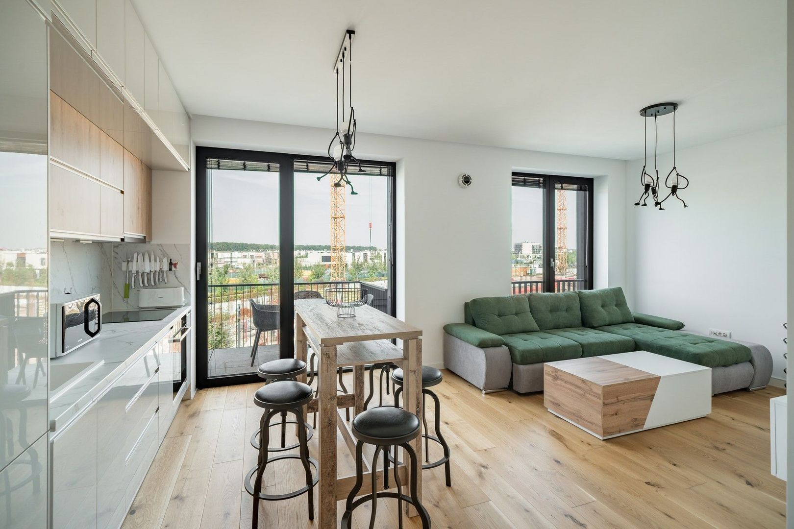 Apartament cu 2 camere mobilat in Amber Forest - Poză 10
