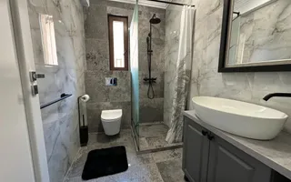 Casă modernă la cheie Dezmir ansamblu privat - Poză 12