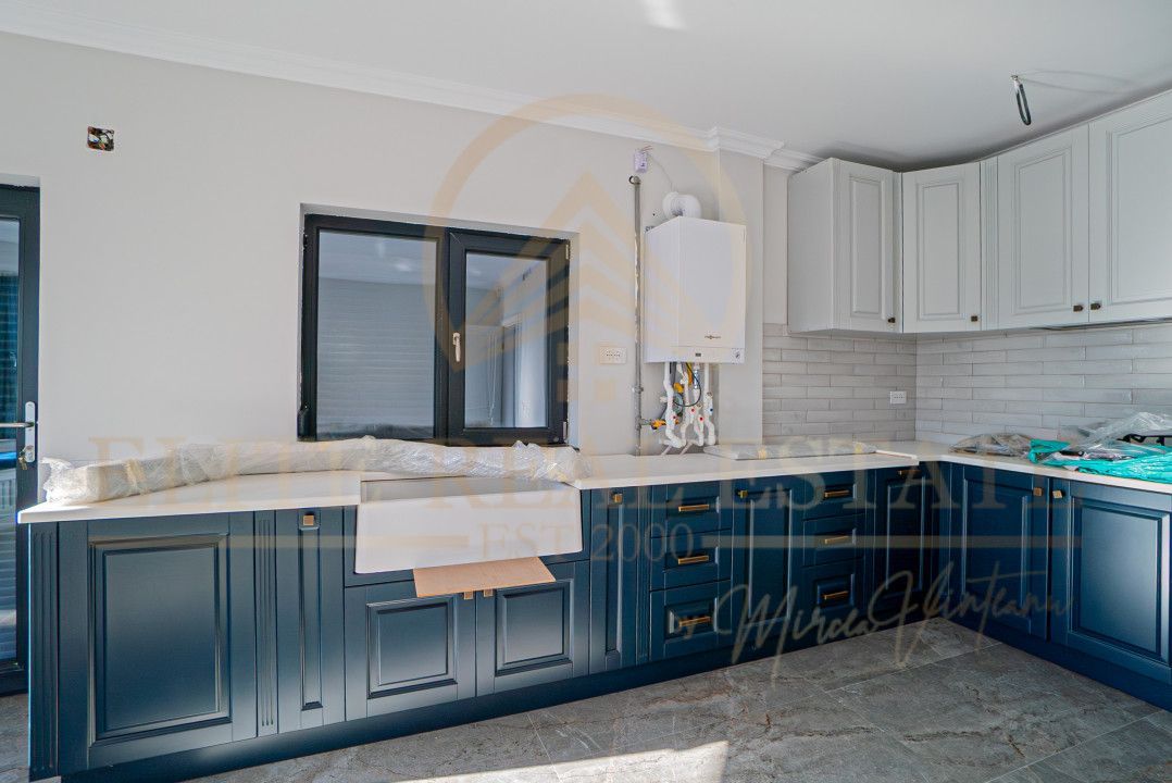 Năvodari - Casă exclusivistă cu ponton privat – Primul rând la lac - Poză 13