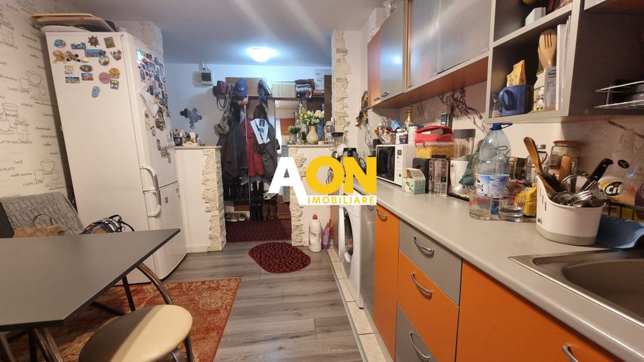 Apartament 2 camere, semidecomandat, parter inalt, Cetate - Poză 4