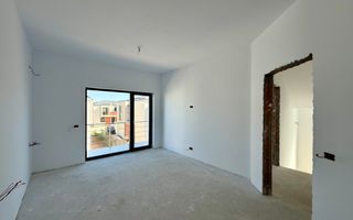 Vila 5 camere Tunari langa Cosmopolis - Poză 8