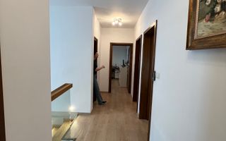 Casă de tip triplex la vânzare 6 camere /Șelimbăr /Secția 1 de Poliție - Poză 23