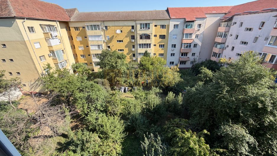 2 dormitoare, centrala proprie, bloc anvelopat. - Poză 1
