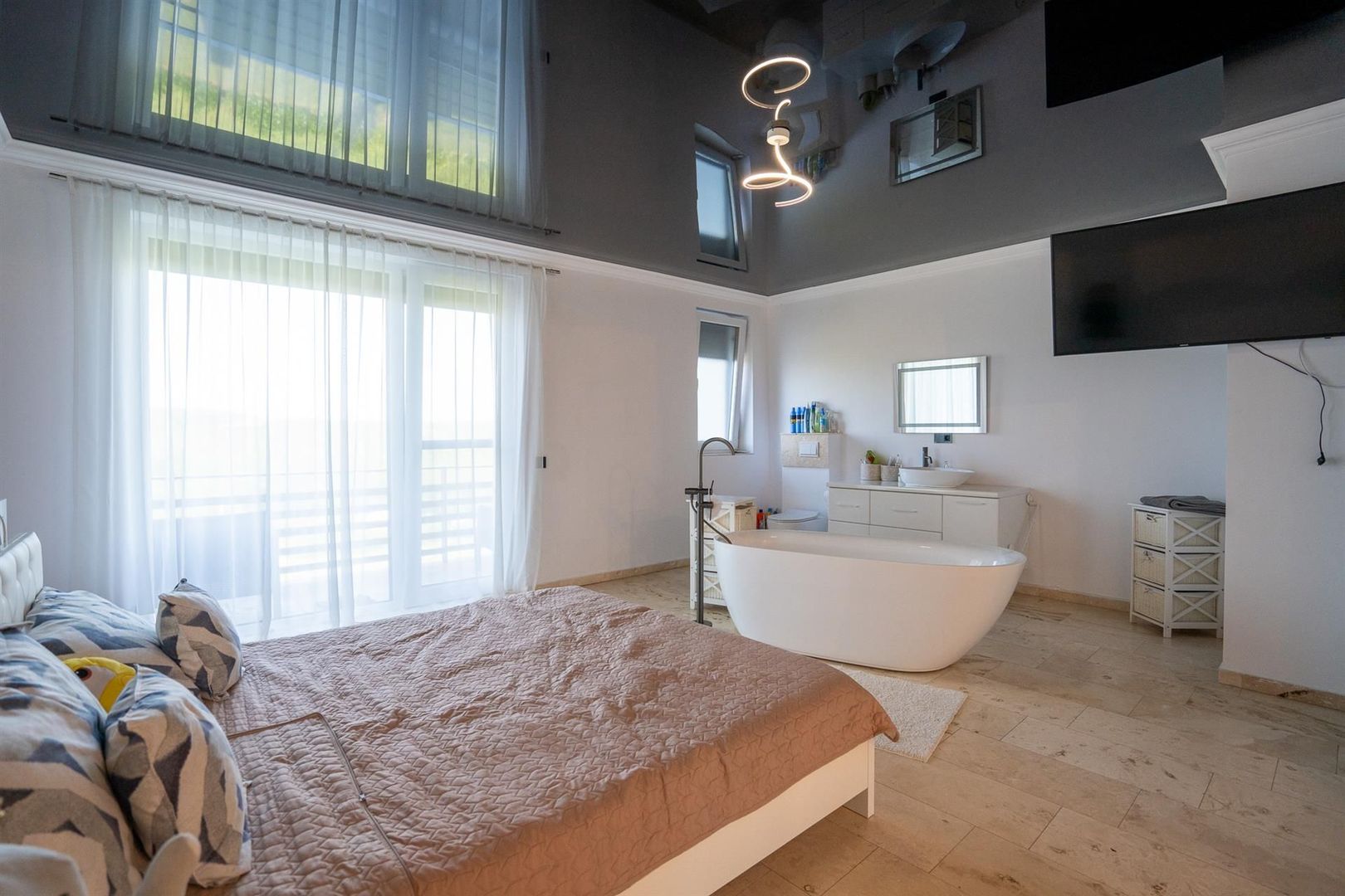 Vila 3 dormitoare matrimoniale Saldabagiu - Poză 14