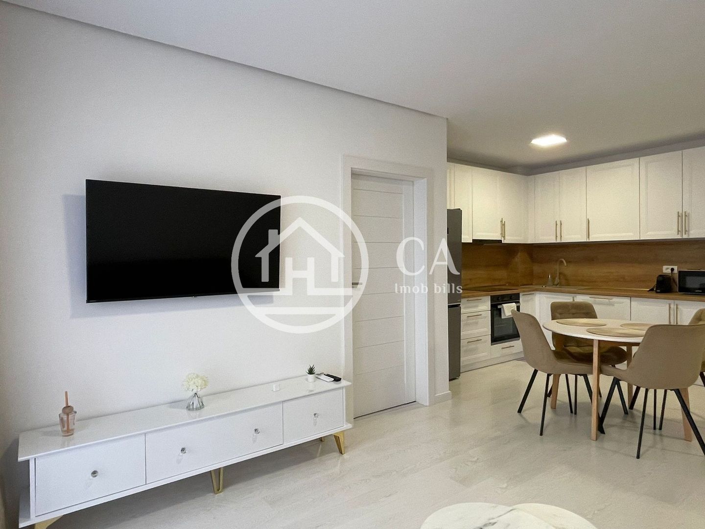 Apartament de închiriat cu 2 camere LUX  în WEST RESIDENCE, Oradea - Poză 4