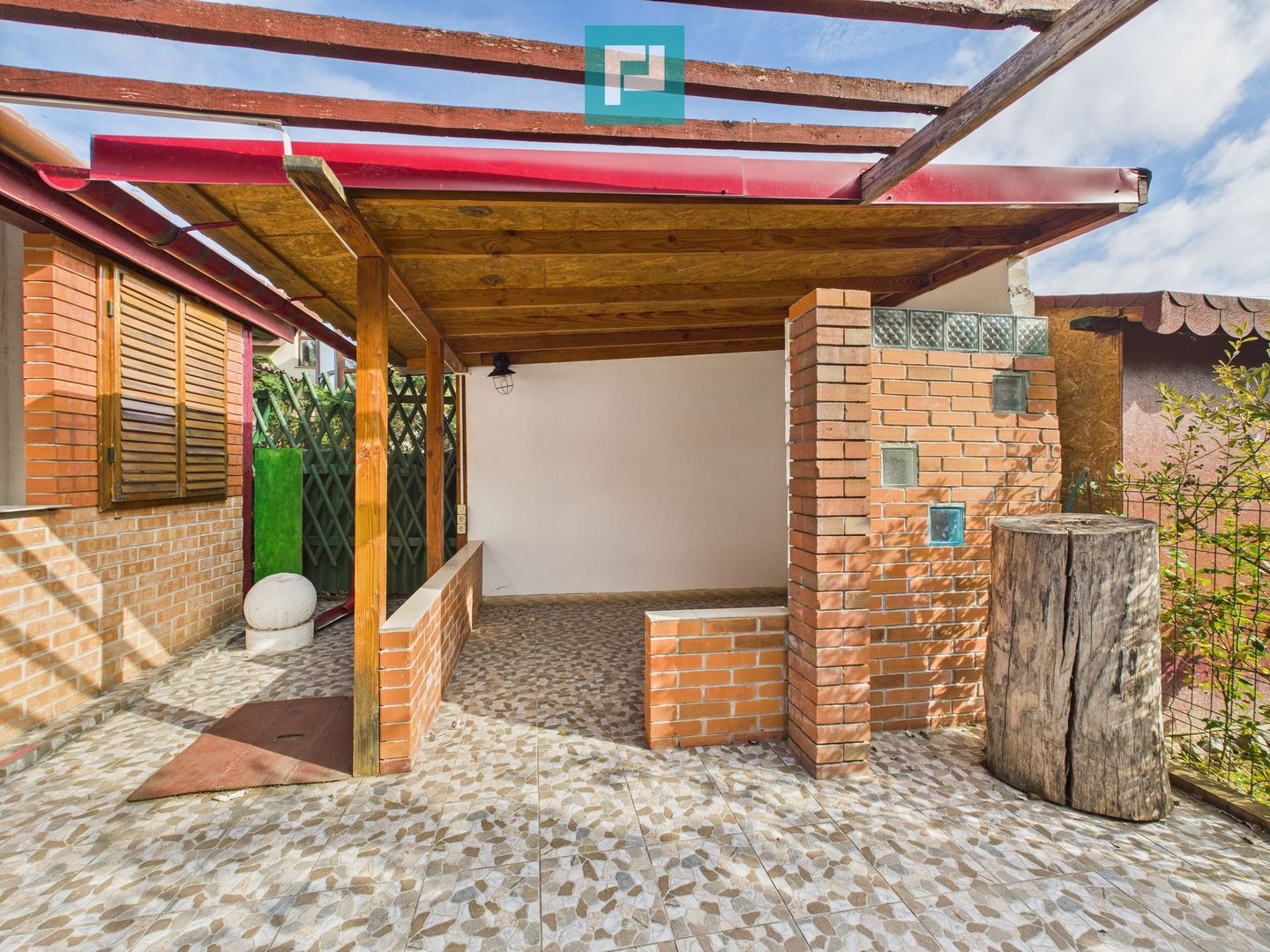 Casă cu o cameră, teren 350 mp în Subcetate - Poză 3