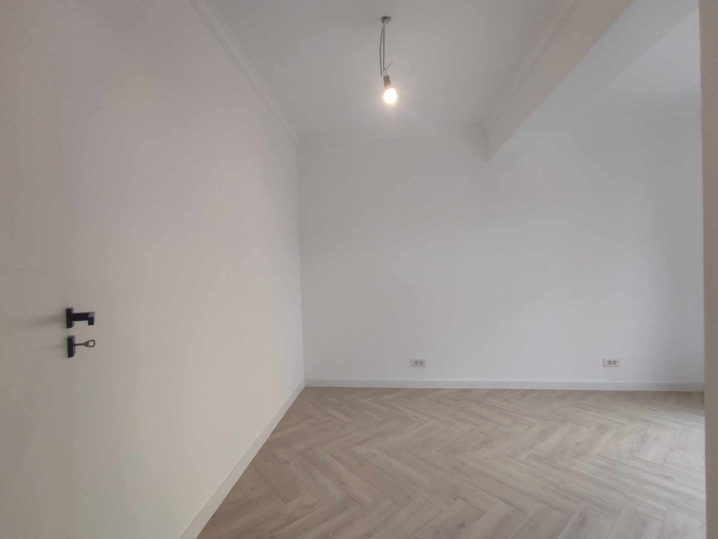 Vanzare apartament 3 camere cu gradina la 5 minute de metrou - Poză 21