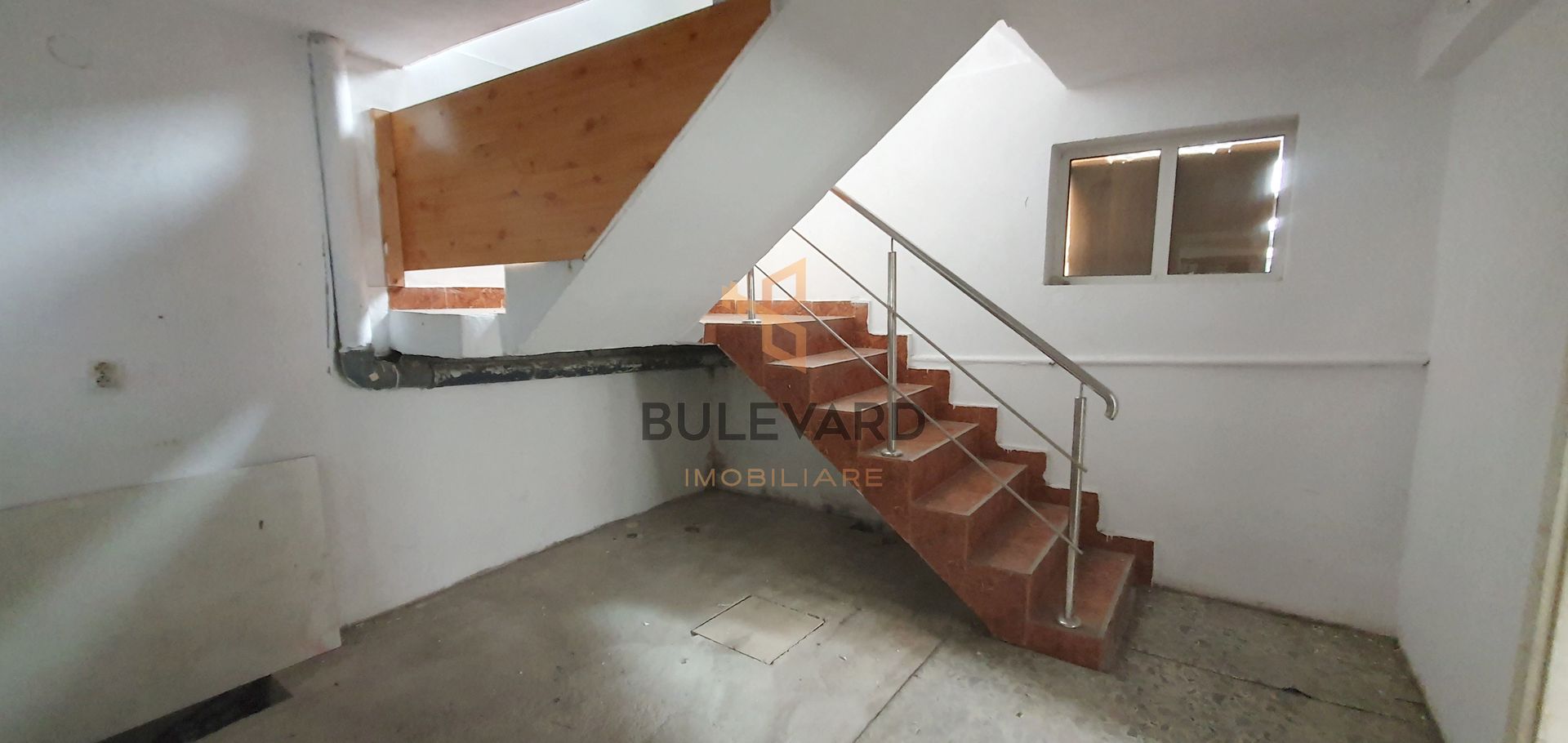 Casa individuala de 224 mp + curte de 500mp, zona Traian Vuia! - Poză 8