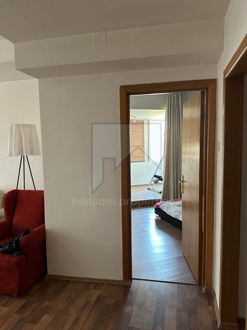 Vanzare apartament 2 camere - Piata Sfintii Voievozi - Poză 3