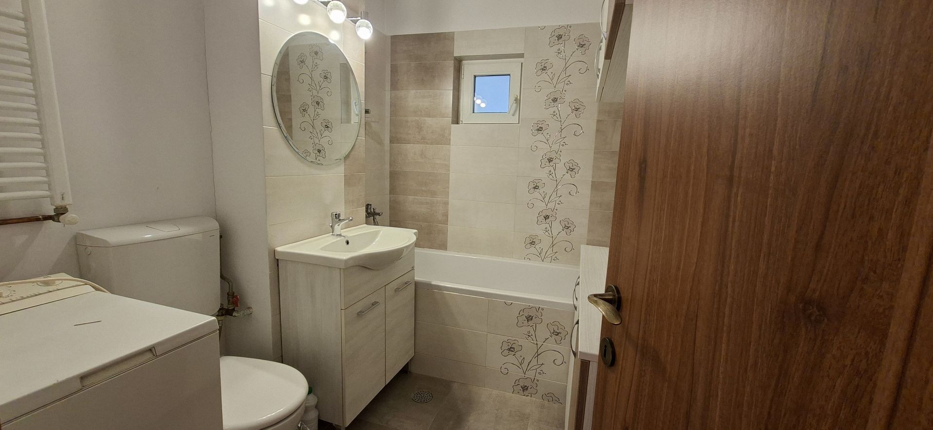 Apartament de inchirat cu 4 camere + garaj- Torontalului - Poză 8