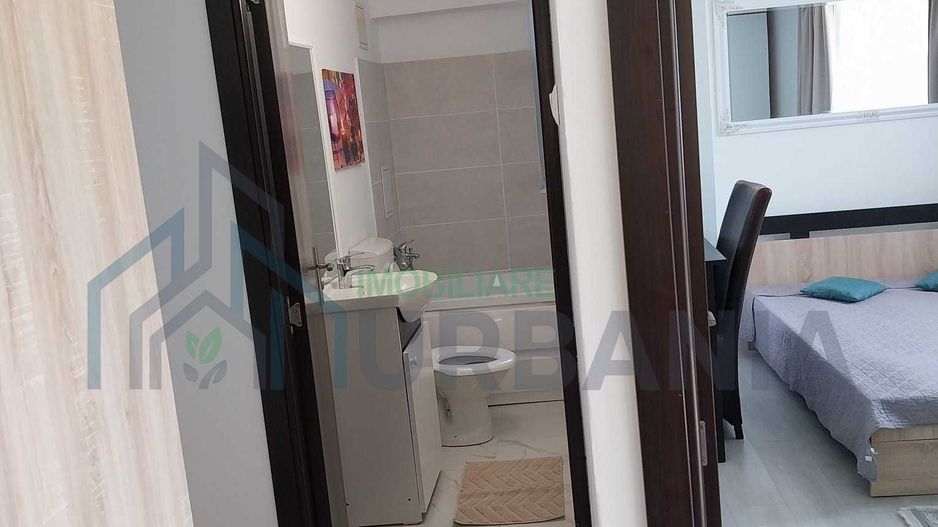 Apartament de închiriat, 2 camere decomandate, renovat, Strada Roșcani 36, 10 minute pe jos de Medicină - Poză 5
