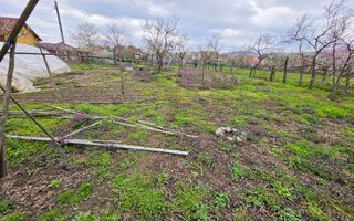 Teren intravilan parcelat, 1621 mp, cu casa demolabila, Barabant - Poză 1