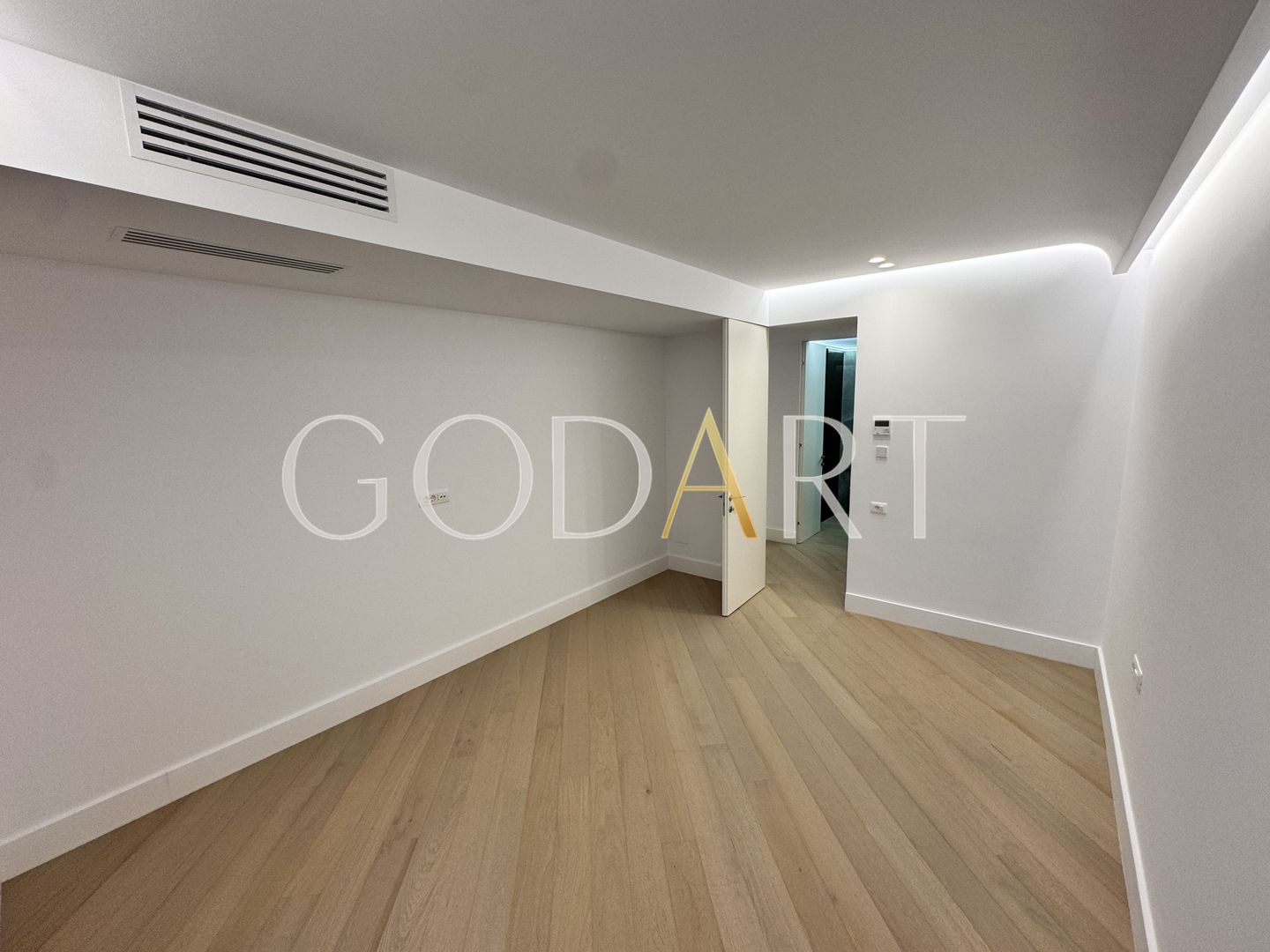 Apartament exclusivist | 3 camere | 121.8 mp | Cortina 126 - Poză 5