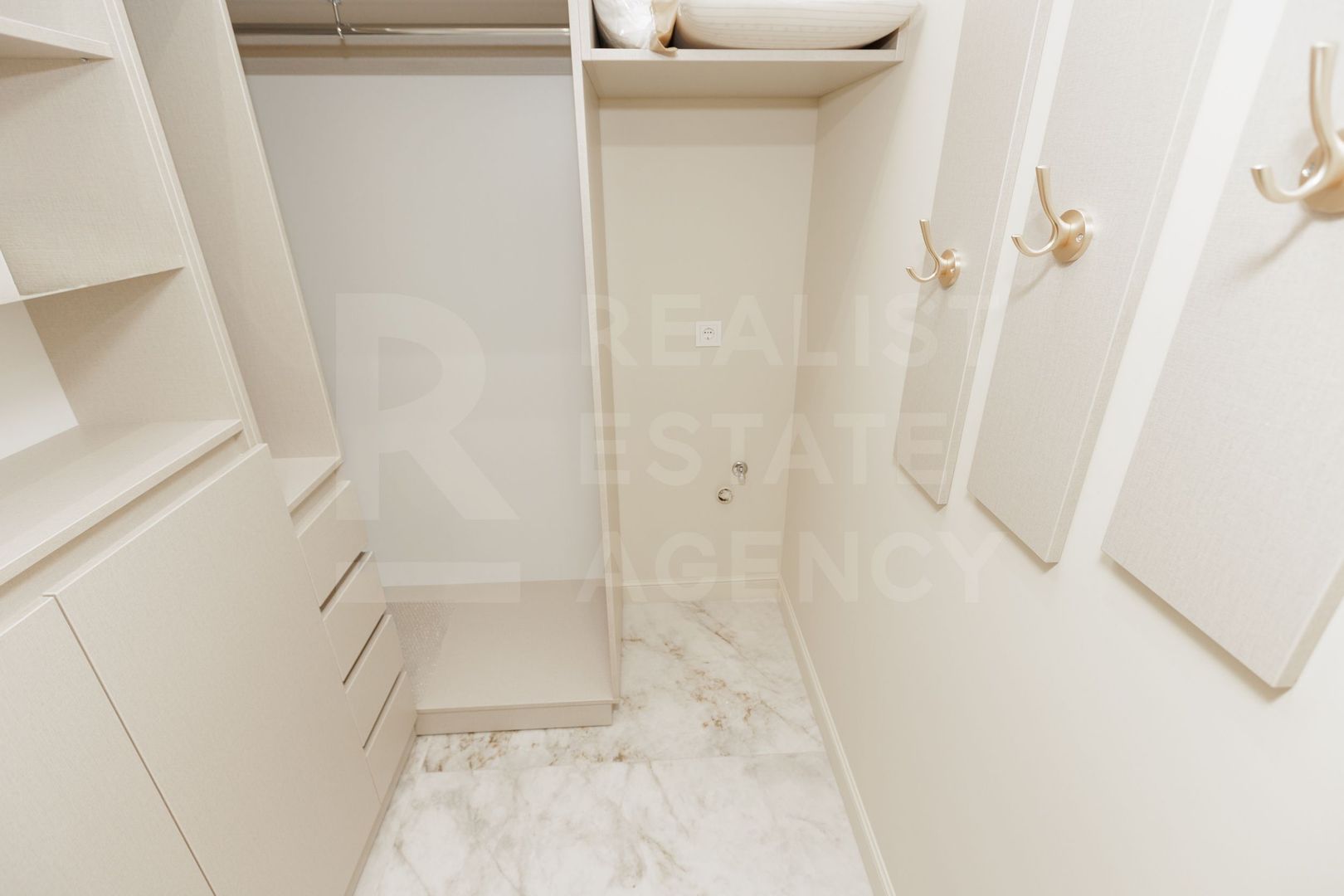 Chirie, apartament, 3 camere, str. Bulgară, sectorul Centru - Poză 16