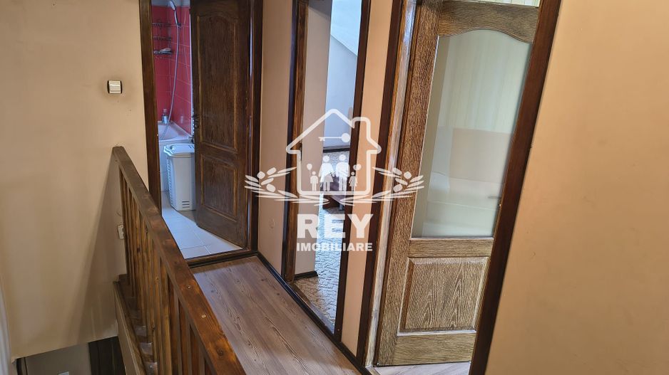 Apartament la mansardă M1+M2  / 3 camere / Terezian - Poză 2