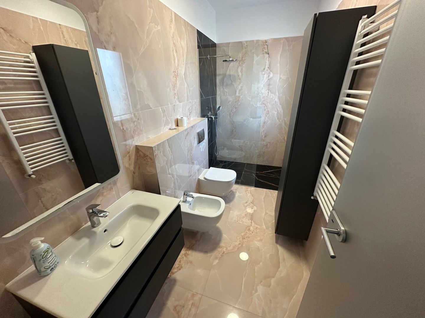 Duplex despărtit  prin garaj zona Ikea - Poză 31