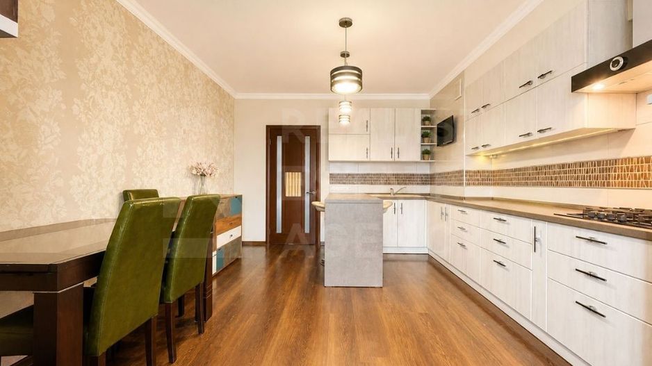 Chirie, apartament, 3 camere, str. Mihai Viteazul, Centru - Poză 1